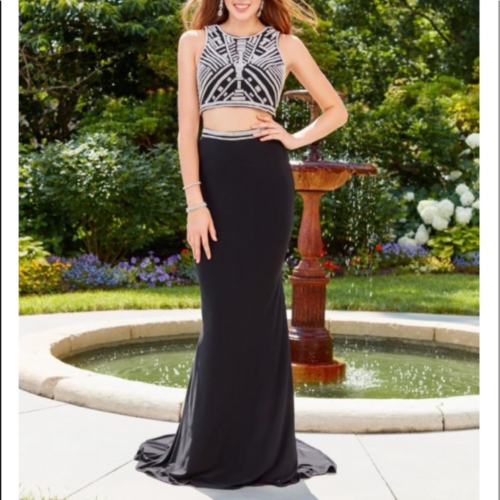 Clarisse prom dress